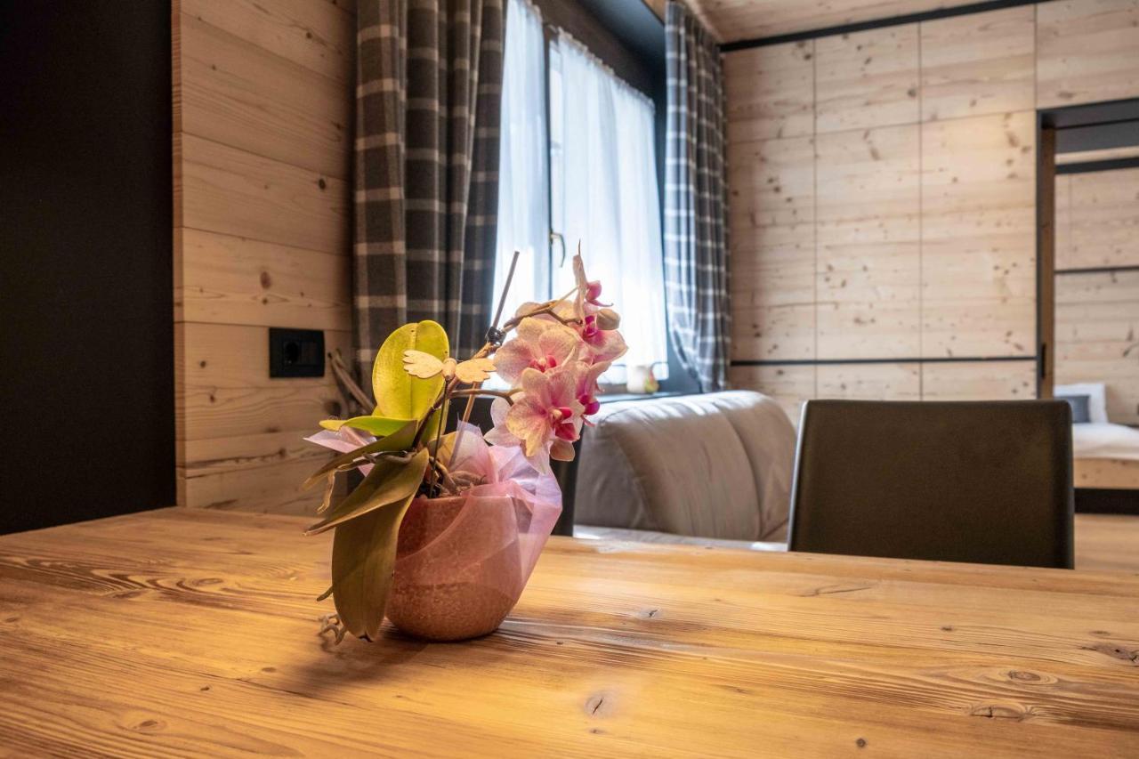 Residence Salvan Corvara In Badia Eksteriør billede