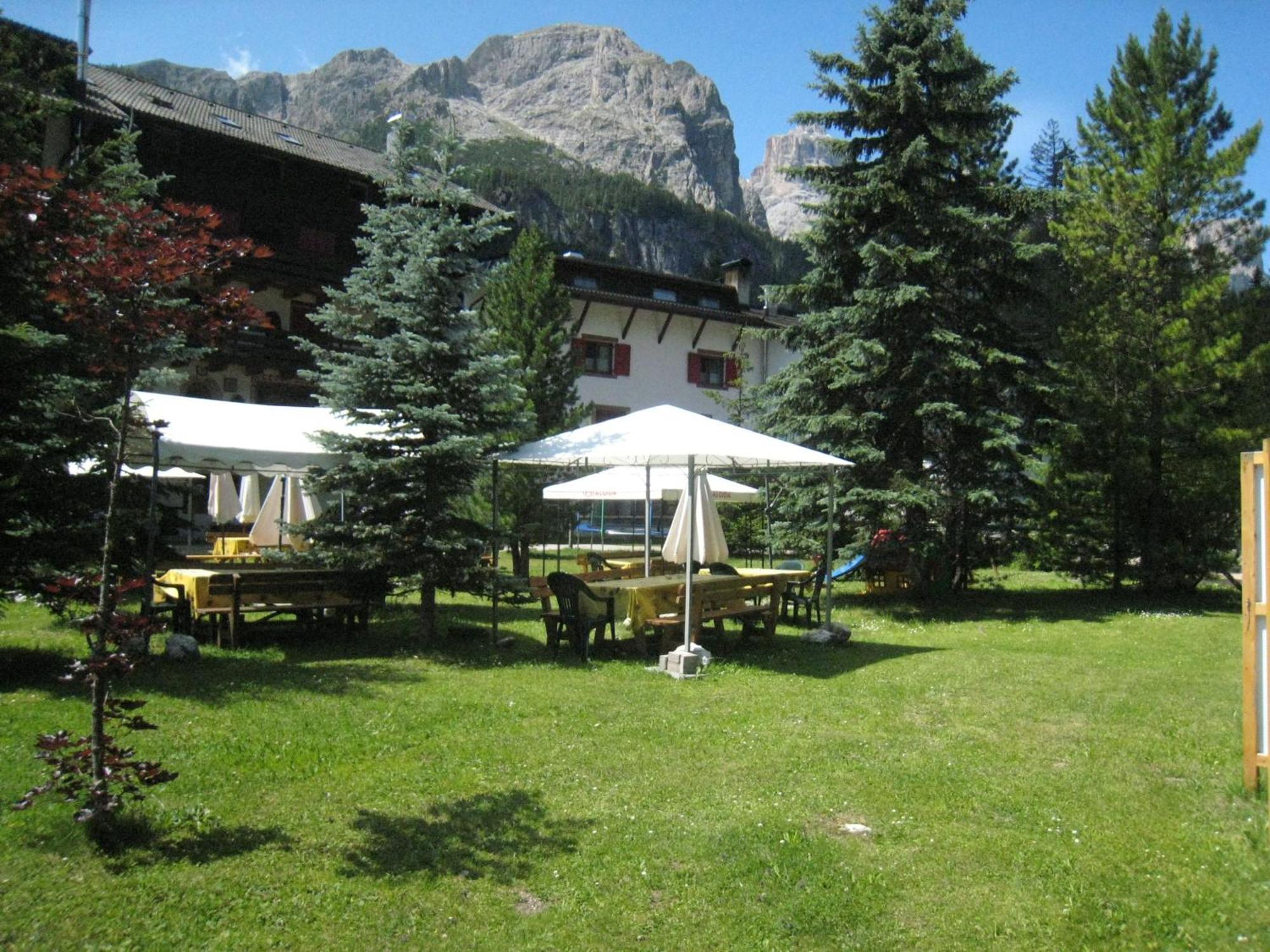 Residence Salvan Corvara In Badia Eksteriør billede
