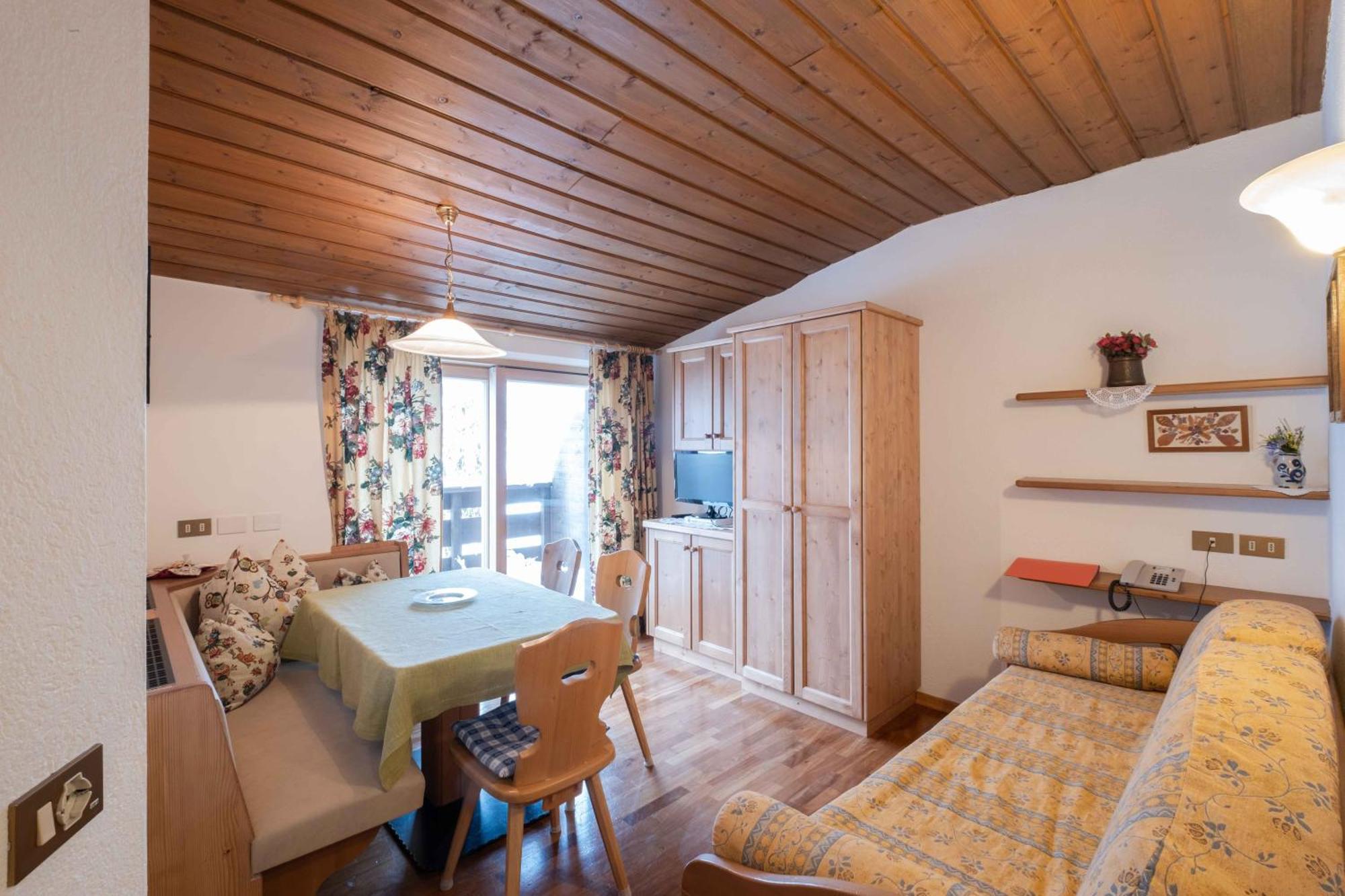 Residence Salvan Corvara In Badia Eksteriør billede