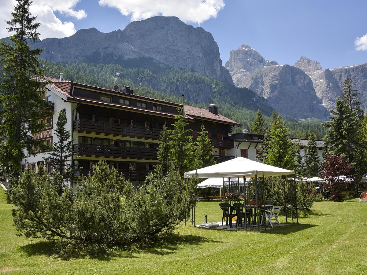 Residence Salvan Corvara In Badia Eksteriør billede