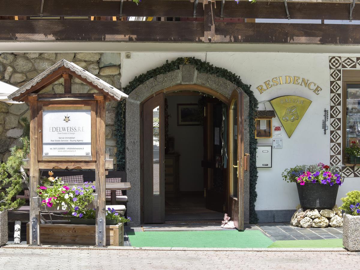 Residence Salvan Corvara In Badia Eksteriør billede
