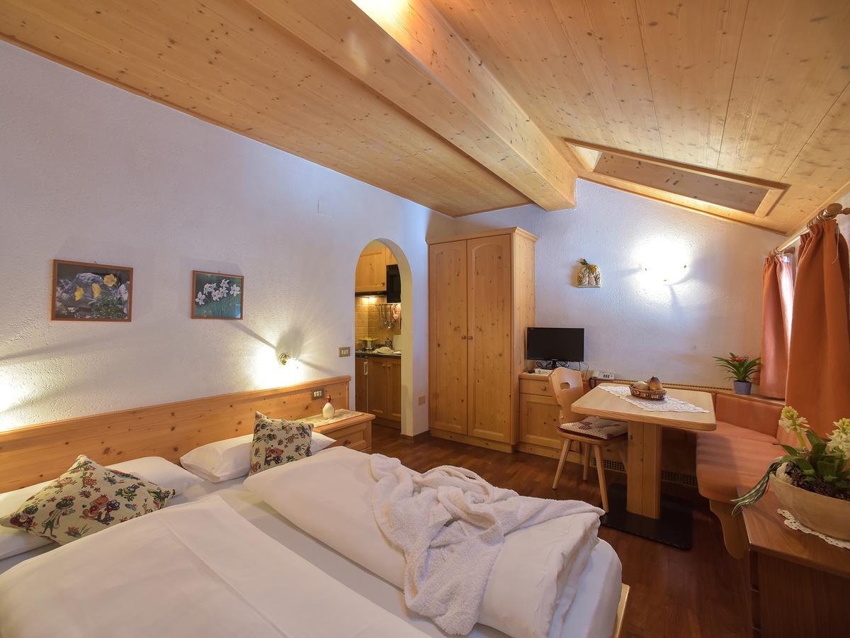 Residence Salvan Corvara In Badia Eksteriør billede
