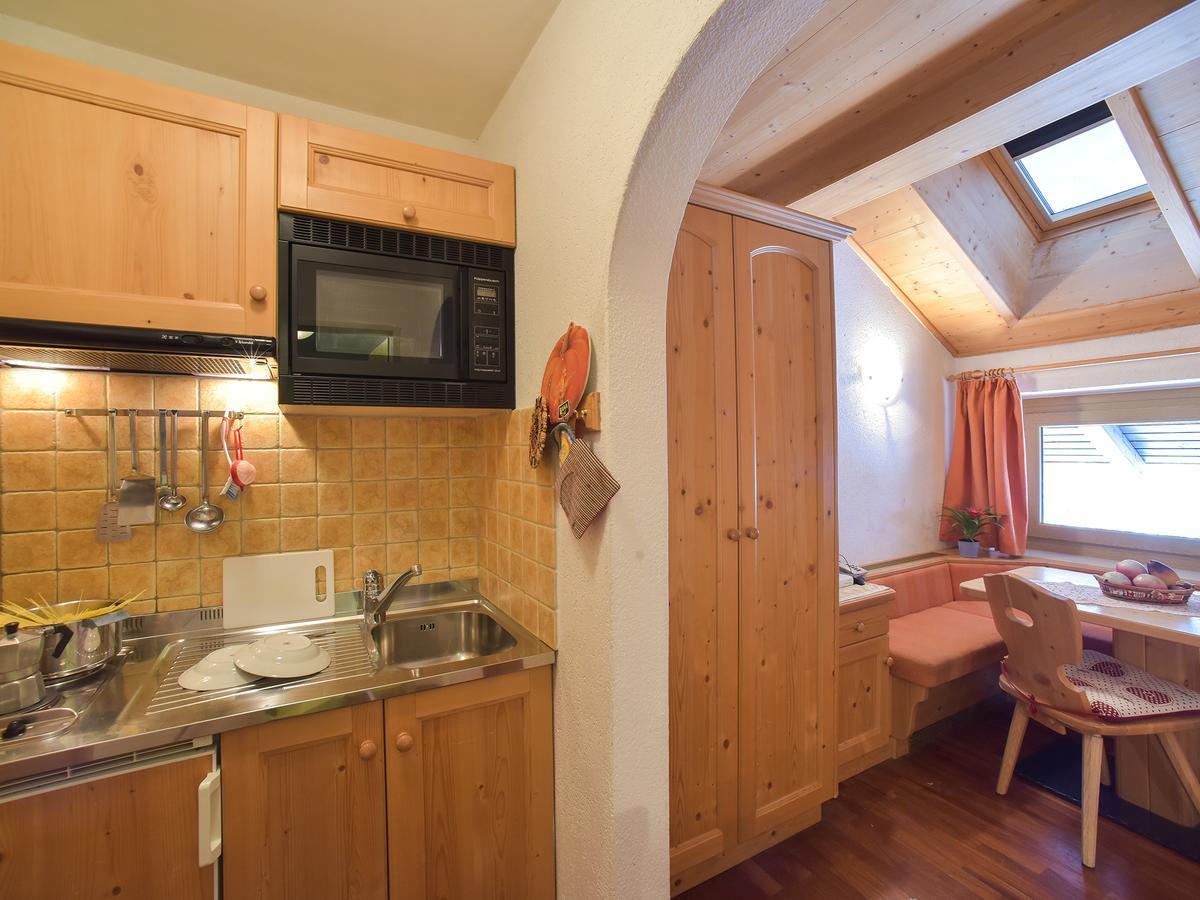 Residence Salvan Corvara In Badia Eksteriør billede