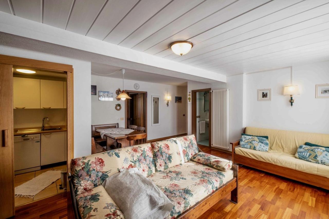 Residence Salvan Corvara In Badia Eksteriør billede