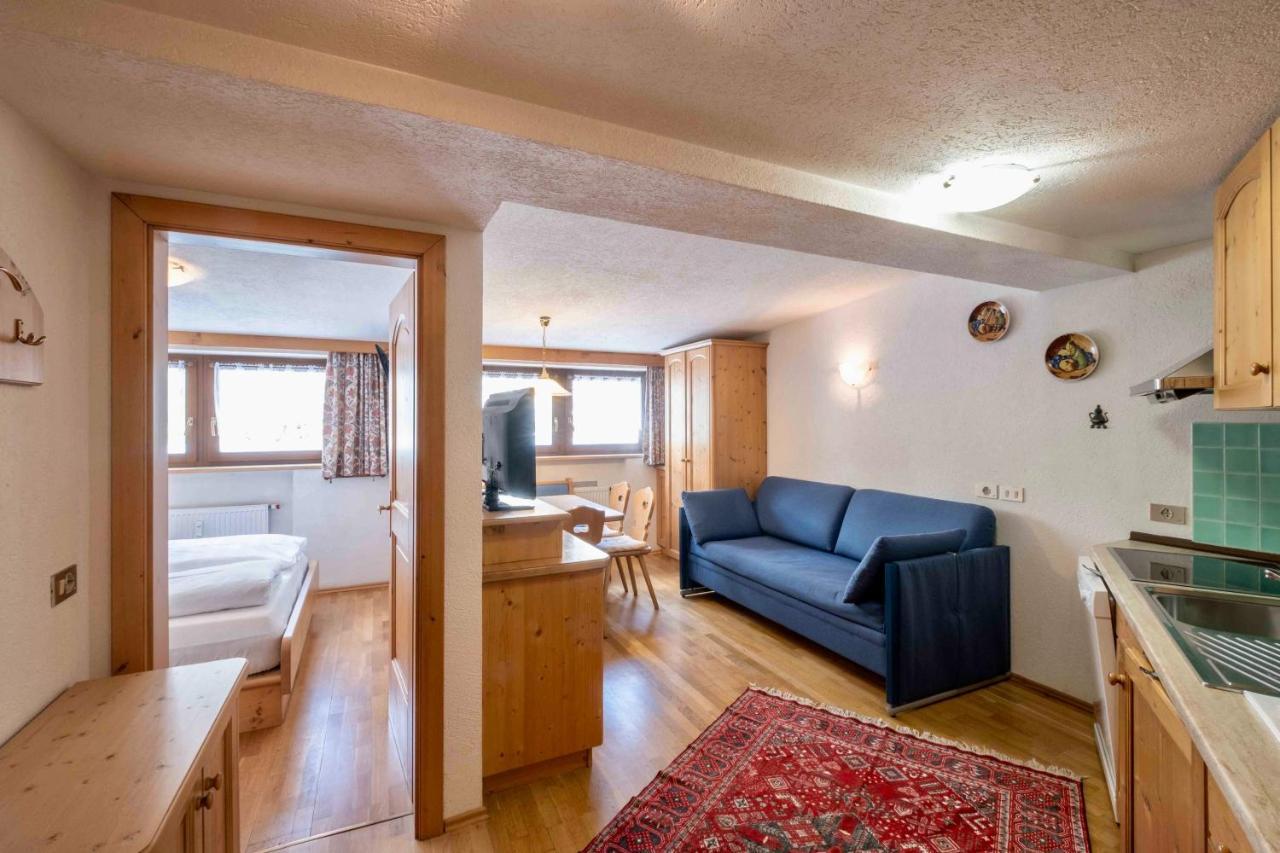 Residence Salvan Corvara In Badia Eksteriør billede
